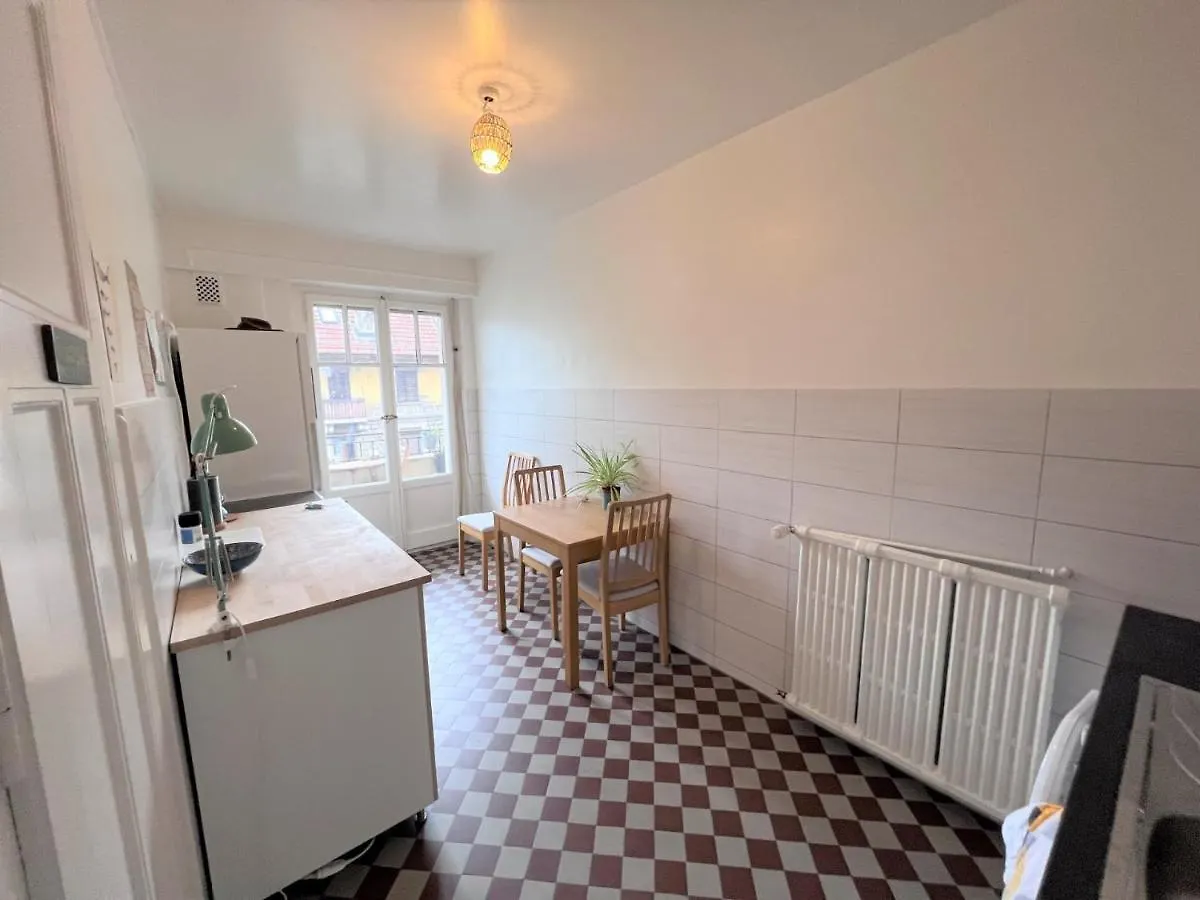Charmant Logement A Jonction Geneva Switzerland