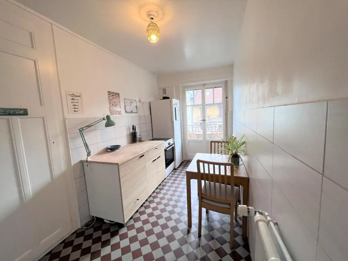 Charmant Logement A Jonction Genève 0*,  Suisse